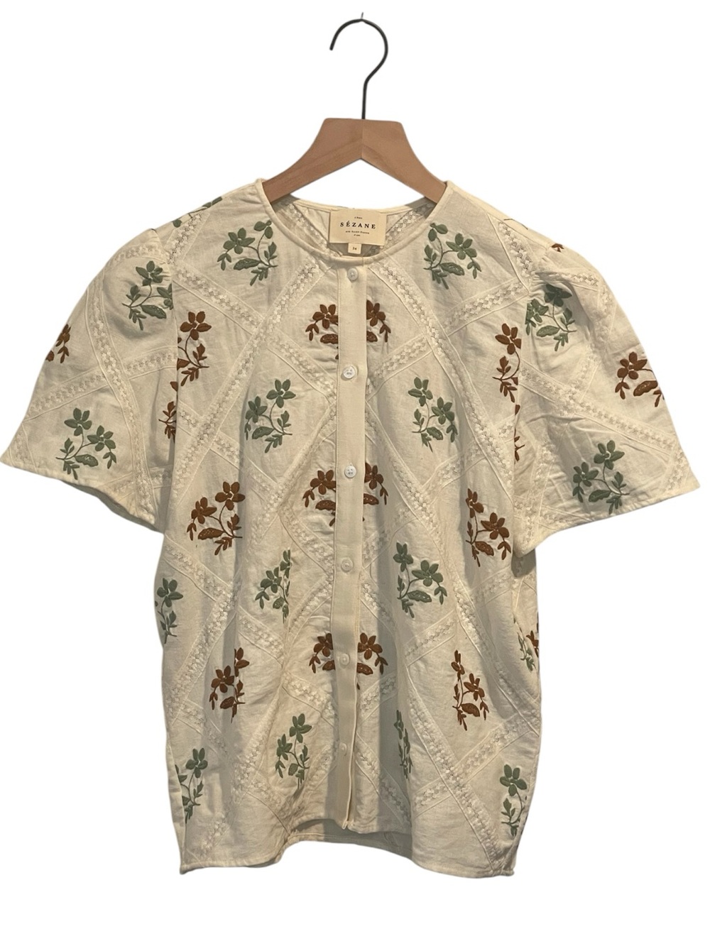 Sezane Amade Button Front Short Sleeve Top in Ecru With Embroidered Flowers, 34 - Picture 2 of 16